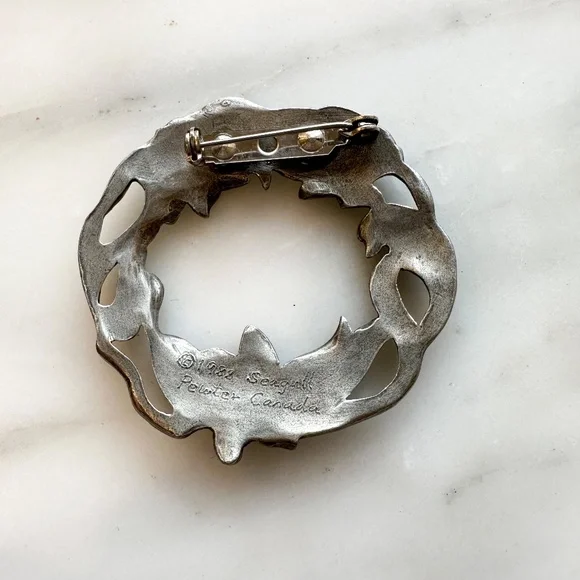 Vintage Floral Pewter Brooch Pin - Picture 2 of 5